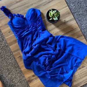 Bridesmaid/Formal Beautiful simple dress